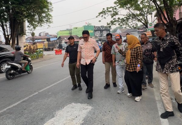 Andi Harun Desak Polisi Usut Tuntas Galian Kabel Ilegal Pemicu Jalan Amblas di Samarinda